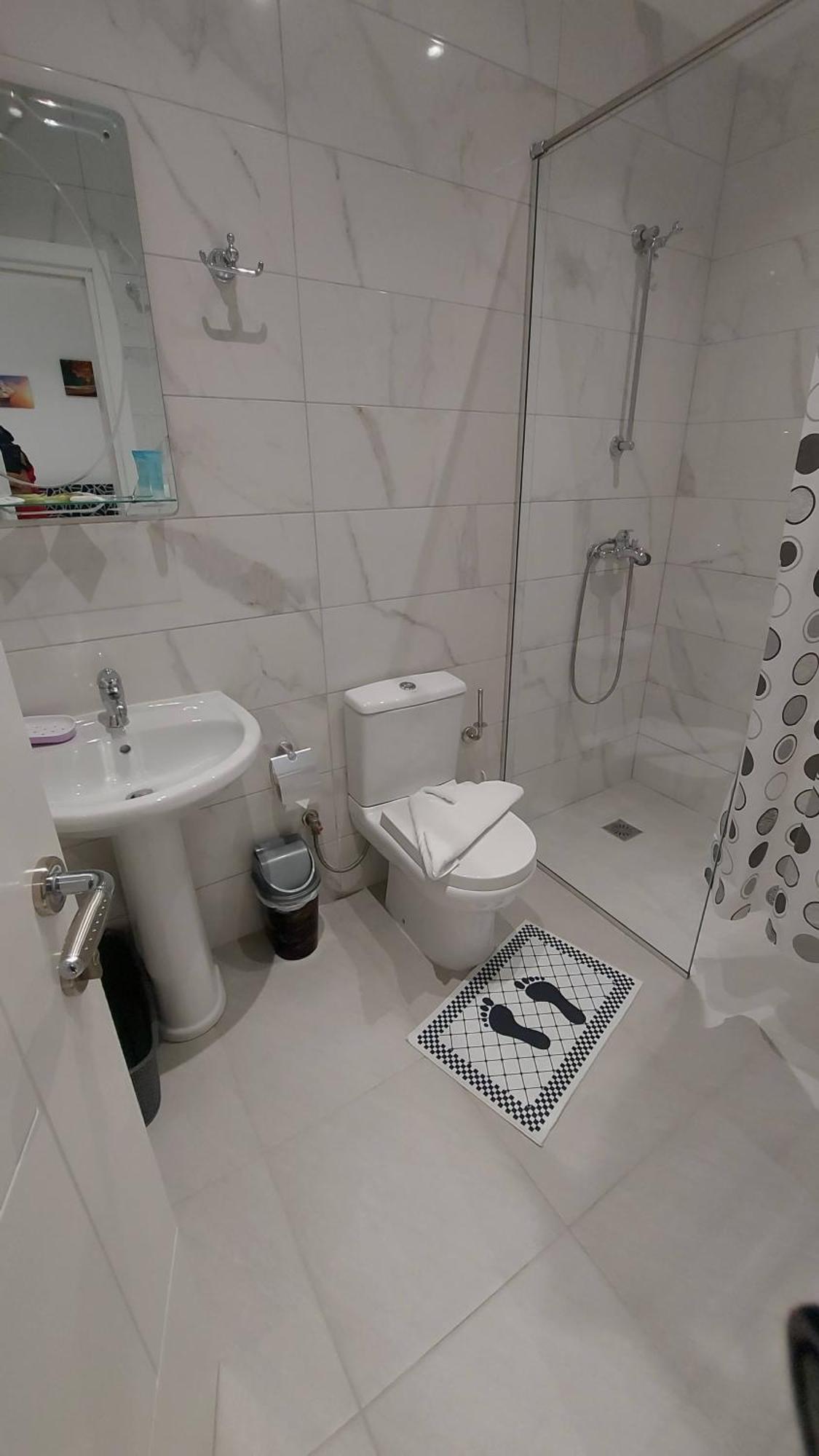 Beni 'S Apartments Sarande Exterior photo