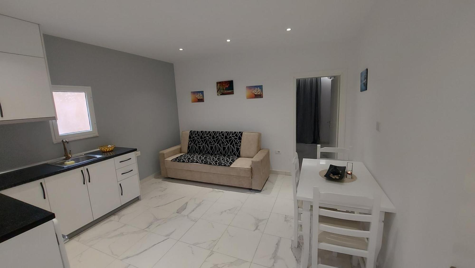 Beni 'S Apartments Sarande Exterior photo